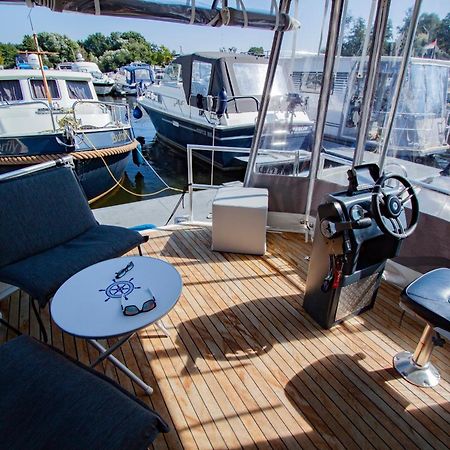 Hausboot Hotel Hennigsdorf Bagian luar foto